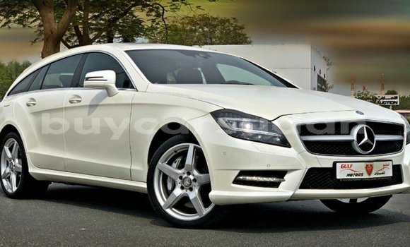 Buy Import Mercedes-Benz 190 White Car in Import - Dubai in Al Jazirah State Buy Import Mercedes-Benz 190 White Car in Import - Dubai in Al Jazirah State