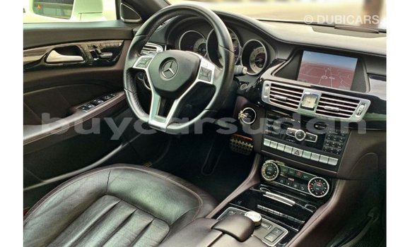 Buy Import Mercedes-Benz 190 White Car in Import - Dubai in Al Jazirah State Buy Import Mercedes-Benz 190 White Car in Import - Dubai in Al Jazirah State