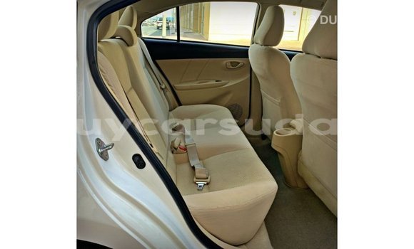 Buy Import Toyota Yaris White Car in Import - Dubai in Al Jazirah State Buy Import Toyota Yaris White Car in Import - Dubai in Al Jazirah State