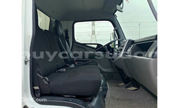 Buy Import Mitsubishi Carisma White Car in Import - Dubai in Al Jazirah State Buy Import Mitsubishi Carisma White Car in Import - Dubai in Al Jazirah State