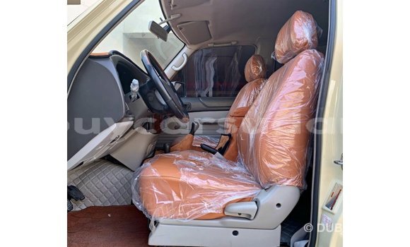 Buy Import Nissan Patrol Beige Car in Import - Dubai in Al Jazirah State Buy Import Nissan Patrol Beige Car in Import - Dubai in Al Jazirah State