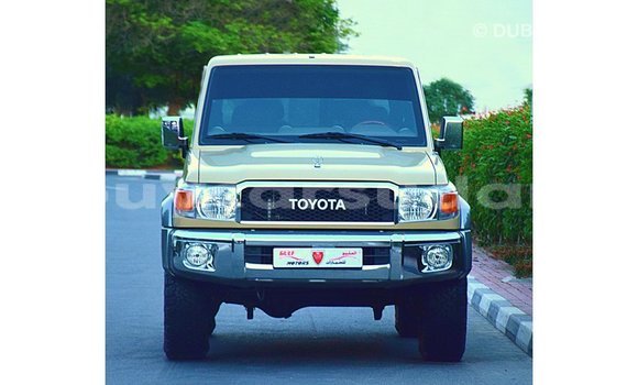 Buy Import Toyota Land Cruiser Beige Car in Import - Dubai in Al Jazirah State Buy Import Toyota Land Cruiser Beige Car in Import - Dubai in Al Jazirah State