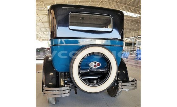 Acheter Import Voiture Buick Electra Bleu à Import - Dubai, État d'Al Jazirah Acheter Import Voiture Buick Electra Bleu à Import - Dubai, État d'Al Jazirah