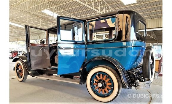 Acheter Import Voiture Buick Electra Bleu à Import - Dubai, État d'Al Jazirah Acheter Import Voiture Buick Electra Bleu à Import - Dubai, État d'Al Jazirah