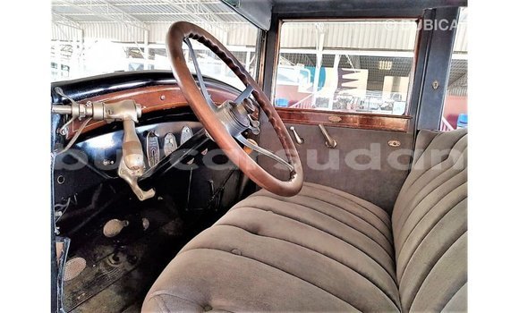 Acheter Import Voiture Buick Electra Bleu à Import - Dubai, État d'Al Jazirah Acheter Import Voiture Buick Electra Bleu à Import - Dubai, État d'Al Jazirah