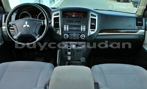 Buy Import Mitsubishi Pajero Brown Car in Import - Dubai in Al Jazirah State Buy Import Mitsubishi Pajero Brown Car in Import - Dubai in Al Jazirah State
