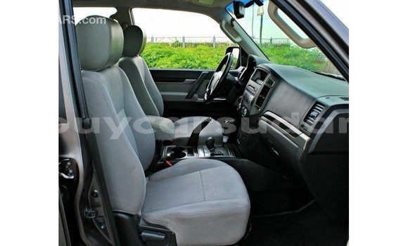 Buy Import Mitsubishi Pajero Brown Car in Import - Dubai in Al Jazirah State Buy Import Mitsubishi Pajero Brown Car in Import - Dubai in Al Jazirah State