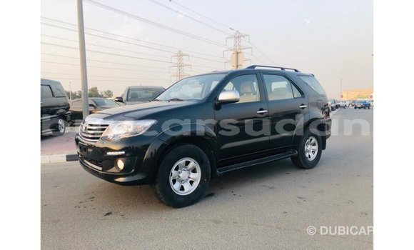 Acheter Import Voiture Toyota Fortuner Noir à Import - Dubai, État d'Al Jazirah Acheter Import Voiture Toyota Fortuner Noir à Import - Dubai, État d'Al Jazirah
