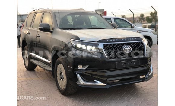 Acheter Import Voiture Toyota Prado Noir à Import - Dubai, État d'Al Jazirah Acheter Import Voiture Toyota Prado Noir à Import - Dubai, État d'Al Jazirah