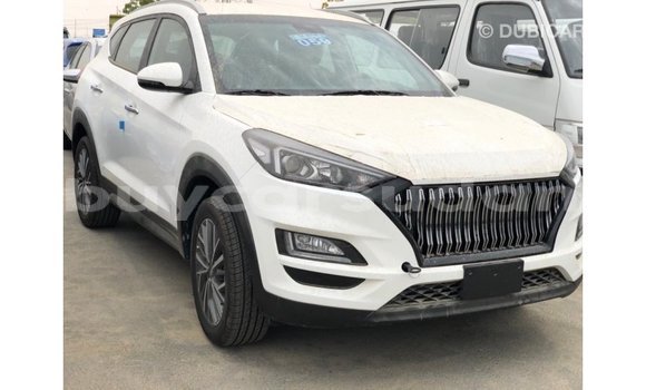 Buy Import Hyundai Tucson White Car in Import - Dubai in Al Jazirah State Buy Import Hyundai Tucson White Car in Import - Dubai in Al Jazirah State