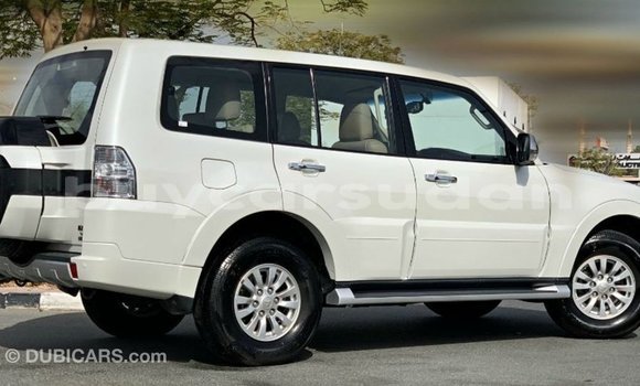 Buy Import Mitsubishi Pajero White Car in Import - Dubai in Al Jazirah State Buy Import Mitsubishi Pajero White Car in Import - Dubai in Al Jazirah State