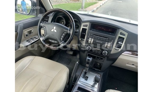 Buy Import Mitsubishi Pajero White Car in Import - Dubai in Al Jazirah State Buy Import Mitsubishi Pajero White Car in Import - Dubai in Al Jazirah State