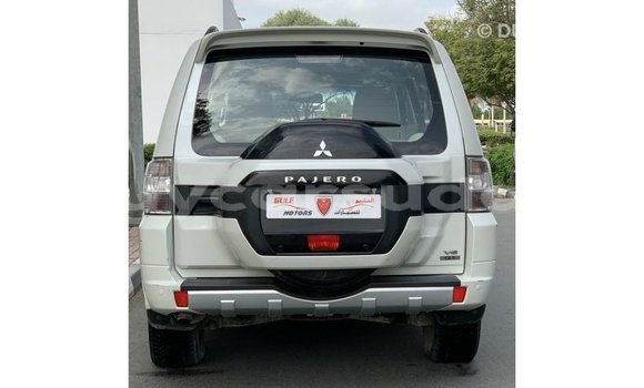 Buy Import Mitsubishi Pajero White Car in Import - Dubai in Al Jazirah State Buy Import Mitsubishi Pajero White Car in Import - Dubai in Al Jazirah State