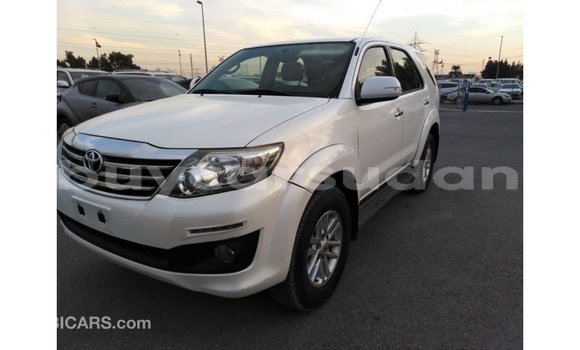Buy Import Toyota Fortuner White Car in Import - Dubai in Al Jazirah State Buy Import Toyota Fortuner White Car in Import - Dubai in Al Jazirah State