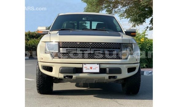 Buy Import Ford Club Wagon Beige Car in Import - Dubai in Al Jazirah State Buy Import Ford Club Wagon Beige Car in Import - Dubai in Al Jazirah State