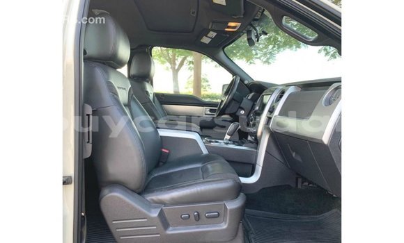 Buy Import Ford Club Wagon Beige Car in Import - Dubai in Al Jazirah State Buy Import Ford Club Wagon Beige Car in Import - Dubai in Al Jazirah State