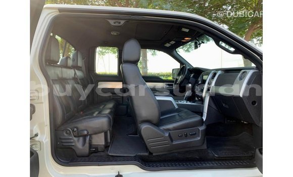 Buy Import Ford Club Wagon Beige Car in Import - Dubai in Al Jazirah State Buy Import Ford Club Wagon Beige Car in Import - Dubai in Al Jazirah State