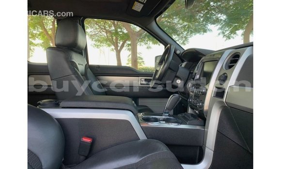 Buy Import Ford Club Wagon Beige Car in Import - Dubai in Al Jazirah State Buy Import Ford Club Wagon Beige Car in Import - Dubai in Al Jazirah State