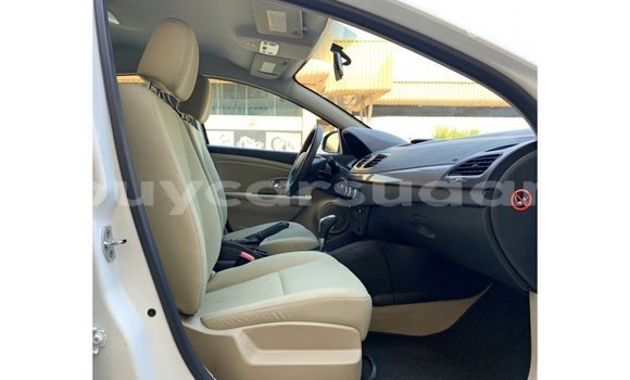 Buy Import Renault Fluence White Car in Import - Dubai in Al Jazirah State Buy Import Renault Fluence White Car in Import - Dubai in Al Jazirah State