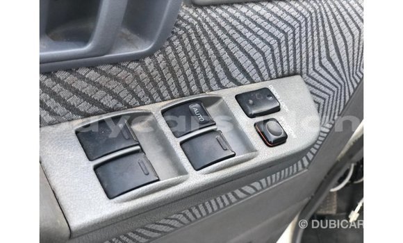 Acheter Import Voiture Toyota Land Cruiser Blanc à Import - Dubai, État d'Al Jazirah Acheter Import Voiture Toyota Land Cruiser Blanc à Import - Dubai, État d'Al Jazirah