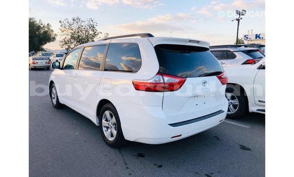Buy Import Toyota Sienna White Car in Import - Dubai in Al Jazirah State Buy Import Toyota Sienna White Car in Import - Dubai in Al Jazirah State