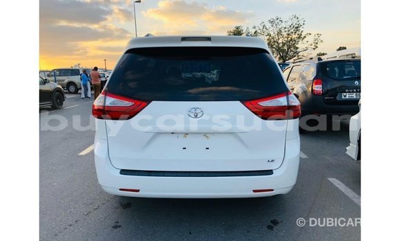 Buy Import Toyota Sienna White Car in Import - Dubai in Al Jazirah State Buy Import Toyota Sienna White Car in Import - Dubai in Al Jazirah State