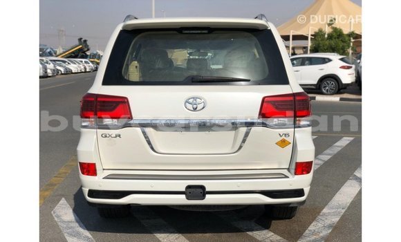Acheter Import Voiture Toyota Land Cruiser Blanc à Import - Dubai, État d'Al Jazirah Acheter Import Voiture Toyota Land Cruiser Blanc à Import - Dubai, État d'Al Jazirah