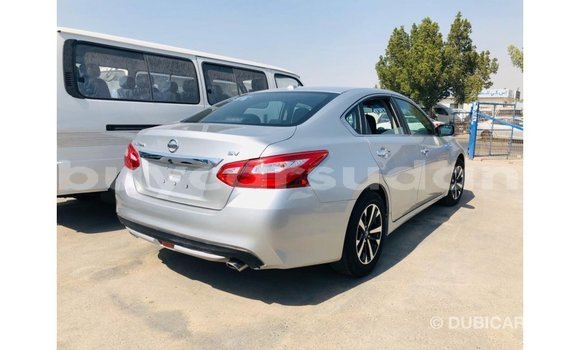 Acheter Import Voiture Nissan Altima Autre à Import - Dubai, État d'Al Jazirah Acheter Import Voiture Nissan Altima Autre à Import - Dubai, État d'Al Jazirah