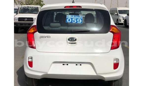 Acheter Import Voiture Kia Carens Blanc à Import - Dubai, État d'Al Jazirah Acheter Import Voiture Kia Carens Blanc à Import - Dubai, État d'Al Jazirah