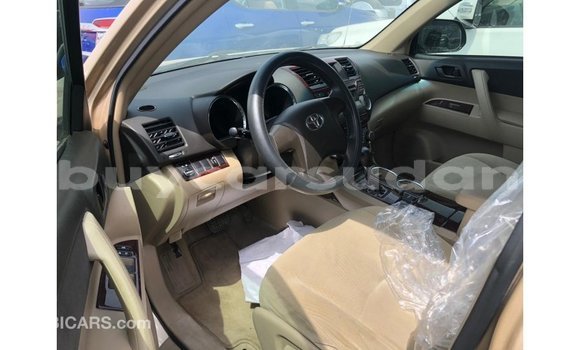 Buy Import Toyota Highlander Other Car in Import - Dubai in Al Jazirah State Buy Import Toyota Highlander Other Car in Import - Dubai in Al Jazirah State