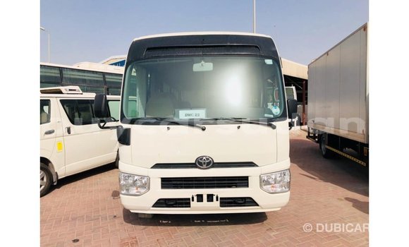 Acheter Import Voiture Toyota Coaster Blanc à Import - Dubai, État d'Al Jazirah Acheter Import Voiture Toyota Coaster Blanc à Import - Dubai, État d'Al Jazirah