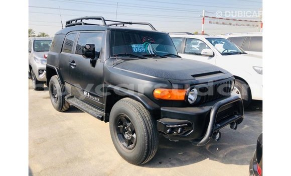 Acheter Import Voiture Toyota FJ Cruiser Noir à Import - Dubai, État d'Al Jazirah Acheter Import Voiture Toyota FJ Cruiser Noir à Import - Dubai, État d'Al Jazirah