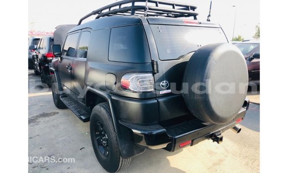 Acheter Import Voiture Toyota FJ Cruiser Noir à Import - Dubai, État d'Al Jazirah Acheter Import Voiture Toyota FJ Cruiser Noir à Import - Dubai, État d'Al Jazirah