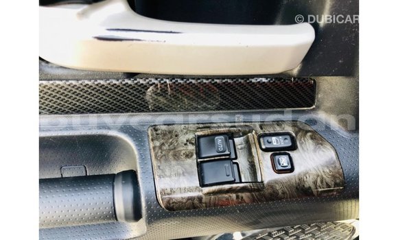 Acheter Import Voiture Toyota FJ Cruiser Noir à Import - Dubai, État d'Al Jazirah Acheter Import Voiture Toyota FJ Cruiser Noir à Import - Dubai, État d'Al Jazirah