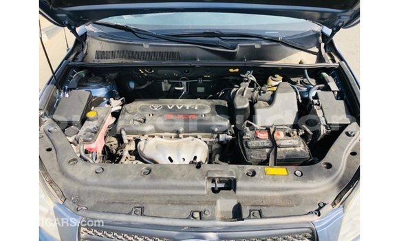 Buy Import Toyota HiAce Blue Truck in Import - Dubai in Al Jazirah State Buy Import Toyota HiAce Blue Truck in Import - Dubai in Al Jazirah State