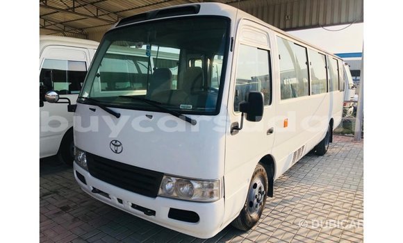Acheter Import Voiture Toyota Coaster Blanc à Import - Dubai, État d'Al Jazirah Acheter Import Voiture Toyota Coaster Blanc à Import - Dubai, État d'Al Jazirah