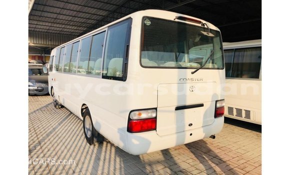 Acheter Import Voiture Toyota Coaster Blanc à Import - Dubai, État d'Al Jazirah Acheter Import Voiture Toyota Coaster Blanc à Import - Dubai, État d'Al Jazirah