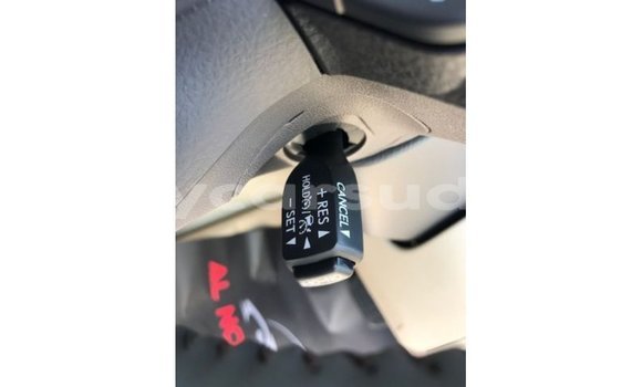 Acheter Import Voiture Toyota Land Cruiser Blanc à Import - Dubai, État d'Al Jazirah Acheter Import Voiture Toyota Land Cruiser Blanc à Import - Dubai, État d'Al Jazirah