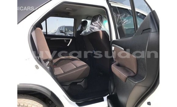 Buy Import Toyota Fortuner White Car in Import - Dubai in Al Jazirah State Buy Import Toyota Fortuner White Car in Import - Dubai in Al Jazirah State