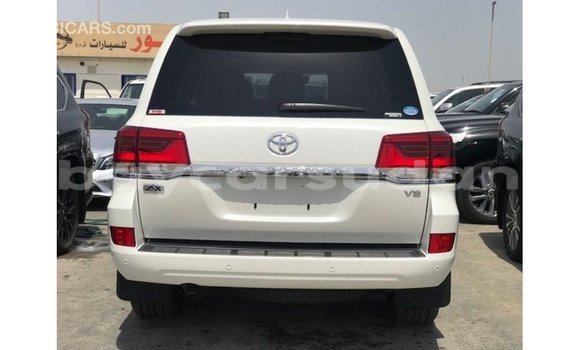 Buy Import Toyota Land Cruiser White Car in Import - Dubai in Al Jazirah State Buy Import Toyota Land Cruiser White Car in Import - Dubai in Al Jazirah State