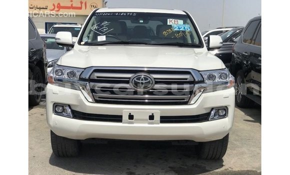 Buy Import Toyota Land Cruiser White Car in Import - Dubai in Al Jazirah State Buy Import Toyota Land Cruiser White Car in Import - Dubai in Al Jazirah State