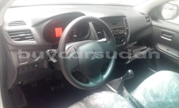 Buy Import Mitsubishi L200 White Car in Import - Dubai in Al Jazirah State Buy Import Mitsubishi L200 White Car in Import - Dubai in Al Jazirah State