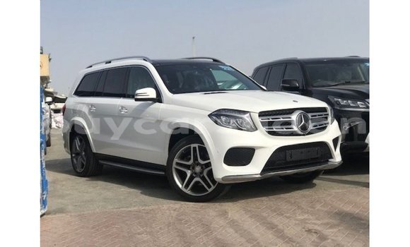 Acheter Import Voiture Mercedes-Benz 190 Blanc à Import - Dubai, État d'Al Jazirah