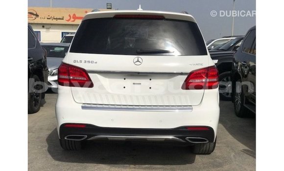 Buy Import Mercedes-Benz 190 White Car in Import - Dubai in Al Jazirah State Buy Import Mercedes-Benz 190 White Car in Import - Dubai in Al Jazirah State