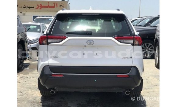 Buy Import Toyota HiAce White Truck in Import - Dubai in Al Jazirah State Buy Import Toyota HiAce White Truck in Import - Dubai in Al Jazirah State