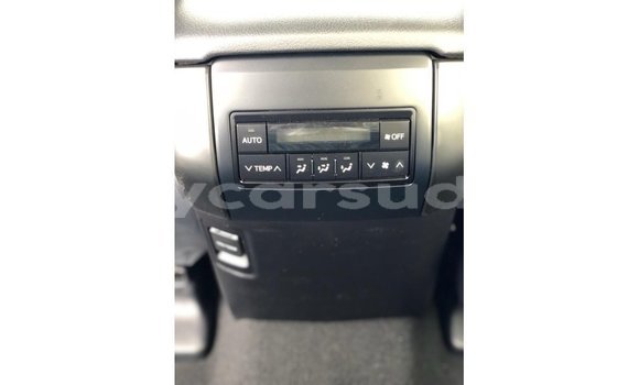 Acheter Import Voiture Toyota Prado Bleu à Import - Dubai, État d'Al Jazirah Acheter Import Voiture Toyota Prado Bleu à Import - Dubai, État d'Al Jazirah