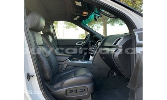 Buy Import Ford Explorer White Car in Import - Dubai in Al Jazirah State Buy Import Ford Explorer White Car in Import - Dubai in Al Jazirah State