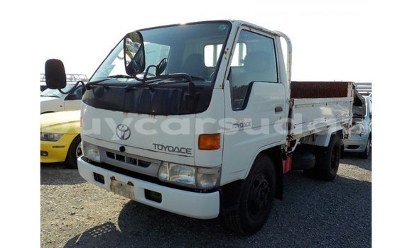 Buy Import Toyota Dyna White Truck in Import - Dubai in Al Jazirah State Buy Import Toyota Dyna White Truck in Import - Dubai in Al Jazirah State