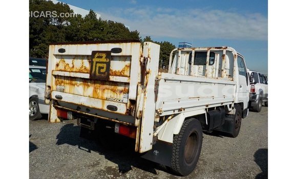 Buy Import Toyota Dyna White Truck in Import - Dubai in Al Jazirah State Buy Import Toyota Dyna White Truck in Import - Dubai in Al Jazirah State