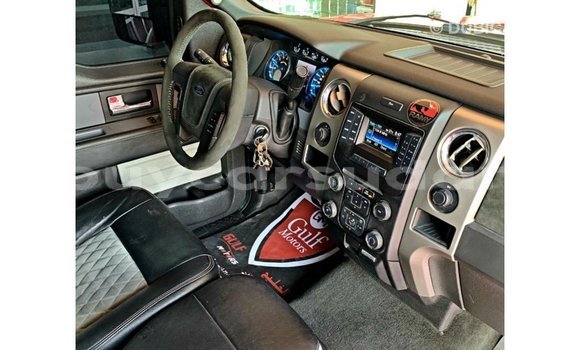 Buy Import Ford Club Wagon Red Car in Import - Dubai in Al Jazirah State Buy Import Ford Club Wagon Red Car in Import - Dubai in Al Jazirah State